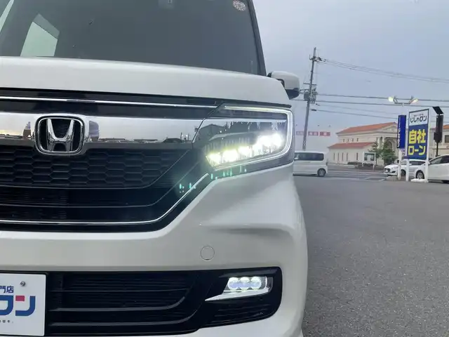 ホンダ Ｎ ＢＯＸ カスタム G L ホンダセンシング 和歌山県 2018(平30)年 8.4万km プレミアムホワイトパールⅡ (株)IDOMが運営する【じしゃロン和歌山店】の自社ローン専用車両になります。こちらは現金またはオートローンご利用時の価格です。自社ローンご希望の方は別途その旨お申付け下さい/社外ナビ/CD/DVD/フルセグ/Bluetooth/両側パワースライドドア/横滑り防止装置/コーナーセンサー/レーンアシスト/エマージェンシーブレーキ/アイドリングストップ/バックカメラ/ETC