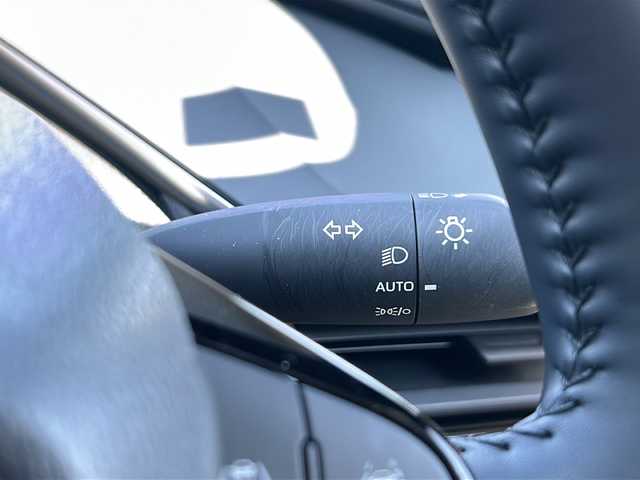 トヨタ プリウス Z 山口県 2024(令6)年 0.8万km グレー 純正ディスプレイオーディオ/フルセグTV/Bluetooth/ビルトインETC2.0/パノラミクビューモニター/トヨタセーフティセンス/クルーズコントロール/レーンキープアシスト/オートハイビーム/クリアランスソナー/ブラインドスポットモニター/シートヒーター/エアシート/ハンドルヒーター/デジタルインナーミラー/パワーバックドア/パワーシート/純正フロアマット/純正19インチAW