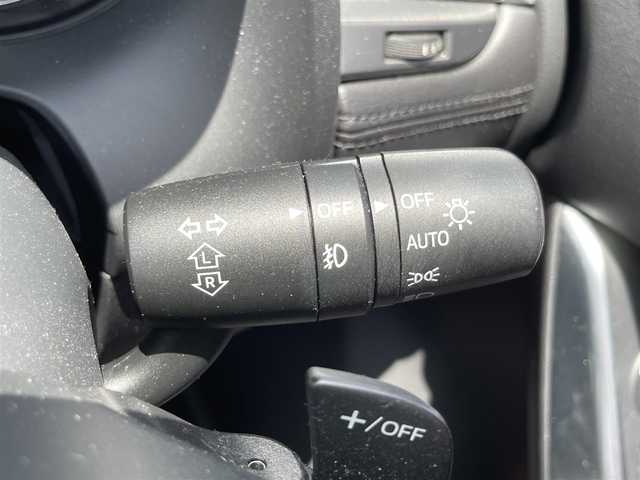 マツダ アテンザ ワゴン XD プロアクティブ 福岡県 2015(平27)年 6.9万km ジェットブラックマイカ 純正ディスプレイオーディオ/　(FM/AM/AHA/Bluetooth/USB/CD//　 AUX/DVD/TV/交通情報/バックカメラ)/ＥＴＣ/電動パーキングブレーキ/クルーズコントロール/　（追従走行あり）/パドルシフト/ドライバーアテンションアラート/衝突軽減ブレーキ/クリアランスソナー/レーンキープアシスト/横滑り防止装置/リアサンシェード/デュアルオートエアコン/後席送風機/電格ミラー/ドアバイザー/ＬＥＤヘッドライト