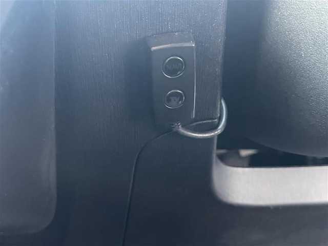 トヨタ プリウス α S 埼玉県 2015(平27)年 13.1万km アティチュードブラックマイカ (株)IDOMが運営する【じしゃロン鳩ヶ谷店】の自社ローン専用車両になりますこちらは現金またはオートローンご利用時の価格です。自社ローンご希望の方は別途その旨お申付け下さい/純正8インチＳＤナビ（NSZA-X64T)/ AM/FM/BT/CD/DVD/フルセグＴＶ/バックカメラ/純正16インチアルミホイール/純正フロアマット/電動格納機能付きウィンカーミラー/ＬＥＤヘッドライト/　オートライト/フォグランプ/ビルドインETC/ステアリングリモコン/UVカット機能付高遮音ガラス/プッシュスタートボタン/スマートキー×2