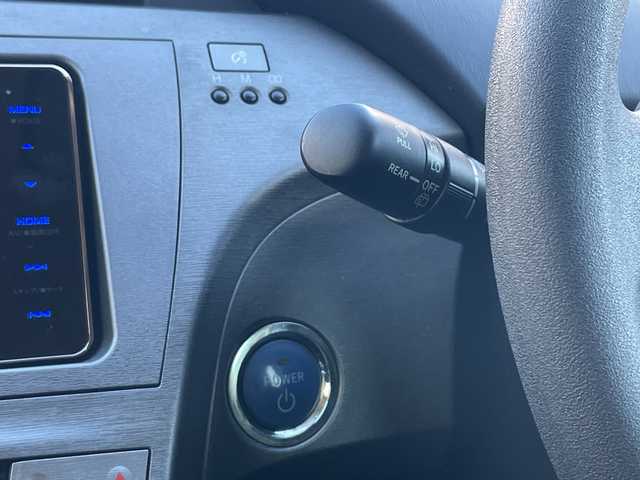 トヨタ プリウス S ツーリングセレクション 静岡県 2013(平25)年 7.7万km ホワイトパールクリスタルシャイン ワンオーナー/社外ナビ（MDV-S711HDW）/フルセグテレビ/ステアリングスイッチ/ビルトインETC/オートライト/純正17インチAW/スマートキー/スペアキー/保証書/取説