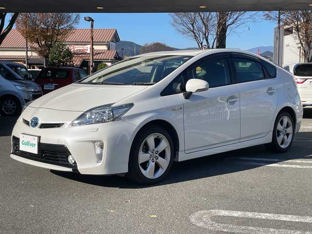 トヨタ プリウス S ツーリングセレクション 静岡県 2013(平25)年 7.7万km ホワイトパールクリスタルシャイン ワンオーナー/社外ナビ（MDV-S711HDW）/フルセグテレビ/ステアリングスイッチ/ビルトインETC/オートライト/純正17インチAW/スマートキー/スペアキー/保証書/取説