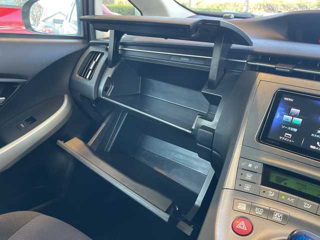 トヨタ プリウス S ツーリングセレクション 静岡県 2013(平25)年 7.7万km ホワイトパールクリスタルシャイン ワンオーナー/社外ナビ（MDV-S711HDW）/フルセグテレビ/ステアリングスイッチ/ビルトインETC/オートライト/純正17インチAW/スマートキー/スペアキー/保証書/取説