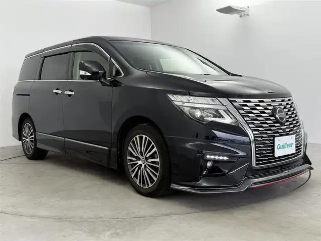 日産 エルグランド 250ハイウェイスターS 愛知県 2021(令3)年 1.8万km 黒 純正OP NISMO　フロントエアロパーツ/純正ワイドナビ/（Bluetooth/フルセグTV/SD/HDMI/CD/DVD/Blu-ray/AM・FM）/全方位カメラ/両側パワースライドドア/パワーバックドア/ハーフレザー/ブラインドスポットモニター/ETC/ドラレコ/純正フロアマット/オートライト/スマートキー/ステアリングリモコン/衝突軽減システム/ACC/テレビキャンセラー/プッシュスタート/純正AW/サンシェード/オットマン