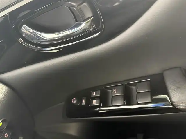日産 エルグランド 250ハイウェイスターS 愛知県 2021(令3)年 1.8万km 黒 純正OP NISMO　フロントエアロパーツ/純正ワイドナビ/（Bluetooth/フルセグTV/SD/HDMI/CD/DVD/Blu-ray/AM・FM）/全方位カメラ/両側パワースライドドア/パワーバックドア/ハーフレザー/ブラインドスポットモニター/ETC/ドラレコ/純正フロアマット/オートライト/スマートキー/ステアリングリモコン/衝突軽減システム/ACC/テレビキャンセラー/プッシュスタート/純正AW/サンシェード/オットマン