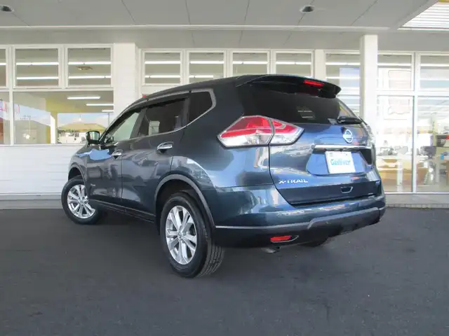 日産 エクストレイル ハイブリッド 20X エマージェンシーブレーキ 千葉県 2017(平29)年 6.4万km スチールブルー ワンオーナー/純正SDナビ、フルセグTV/バックカメラ/純正オーディオ【DVD/CD/BT/SD/USB】/LEDヘッドライト&ハロゲンフォグ/エマージェンシーブレーキ/車線逸脱警報/横滑り防止装置/革巻きステアリング/カプロンシート/前席シートヒーター/前後コーナーセンサー/パワーバックドア/ビルトインETC/スペアキー/取扱説明書/新車時保証書/日産整備記録簿(H30/31/R2/3/4/5/6/7)