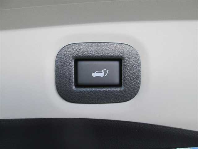 日産 エクストレイル ハイブリッド 20X エマージェンシーブレーキ 千葉県 2017(平29)年 6.4万km スチールブルー ワンオーナー/純正SDナビ、フルセグTV/バックカメラ/純正オーディオ【DVD/CD/BT/SD/USB】/LEDヘッドライト&ハロゲンフォグ/エマージェンシーブレーキ/車線逸脱警報/横滑り防止装置/革巻きステアリング/カプロンシート/前席シートヒーター/前後コーナーセンサー/パワーバックドア/ビルトインETC/スペアキー/取扱説明書/新車時保証書/日産整備記録簿(H30/31/R2/3/4/5/6/7)