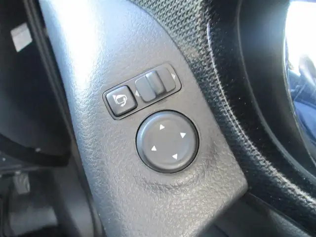 日産 エクストレイル ハイブリッド 20X エマージェンシーブレーキ 千葉県 2017(平29)年 6.4万km スチールブルー ワンオーナー/純正SDナビ、フルセグTV/バックカメラ/純正オーディオ【DVD/CD/BT/SD/USB】/LEDヘッドライト&ハロゲンフォグ/エマージェンシーブレーキ/車線逸脱警報/横滑り防止装置/革巻きステアリング/カプロンシート/前席シートヒーター/前後コーナーセンサー/パワーバックドア/ビルトインETC/スペアキー/取扱説明書/新車時保証書/日産整備記録簿(H30/31/R2/3/4/5/6/7)