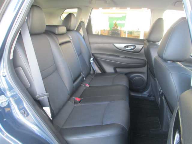 日産 エクストレイル ハイブリッド 20X エマージェンシーブレーキ 千葉県 2017(平29)年 6.4万km スチールブルー ワンオーナー/純正SDナビ、フルセグTV/バックカメラ/純正オーディオ【DVD/CD/BT/SD/USB】/LEDヘッドライト&ハロゲンフォグ/エマージェンシーブレーキ/車線逸脱警報/横滑り防止装置/革巻きステアリング/カプロンシート/前席シートヒーター/前後コーナーセンサー/パワーバックドア/ビルトインETC/スペアキー/取扱説明書/新車時保証書/日産整備記録簿(H30/31/R2/3/4/5/6/7)