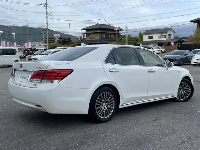 トヨタ クラウン マジェスタ 山梨県 2013(平25)年 1.9万km ホワイトパールクリスタルシャイン ワンオーナー/純正HDDナビ/純正CD/DVD/Bluetooth接続/フルセグTV/バックカメラ/ETC/前席シートヒーター/前席パワーシート/スペアキー1本/取扱説明書/保証書
