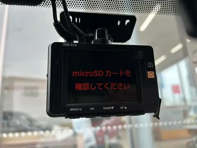 トヨタ ノア ハイブリッド X 岐阜県 2015(平27)年 14万km ホワイトパールクリスタルシャイン (株)IDOMが運営する【じしゃロン多治見店】の自社ローン専用車両になります。こちらは現金またはオートローンご利用時の価格です。自社ローンご希望の方は別途その旨お申付け下さい。/ディーラーオプションナビ/　（Bluetooth/DVD/フルセグ）/左側パワースライドドア/バックカメラ/オートライト/ETC/前後ドライブレコーダー/ステアリングリモコン