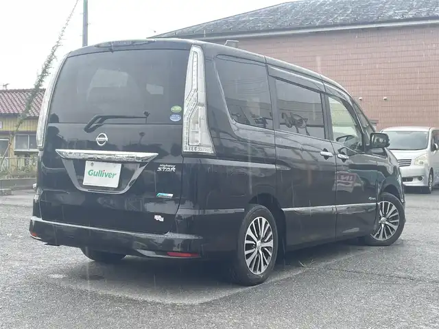 日産 セレナ ハイウェイスター Sハイブリッド 滋賀県 2015(平27)年 6.3万km ダイヤモンドブラック ワンオーナー/純正SDナビ（Bluetooth、CD、DVD、iPod）/フリップダウンモニター/フルセグTV/バックカメラ/両側パワースライドドア/ABS/横滑り防止装置/レーンキープアシスト/Wエアバッグ/前後社外ドライブレコーダー/プッシュスタート/スマートキー/純正フロアマット/LEDヘッドライト/保証書/取扱説明書