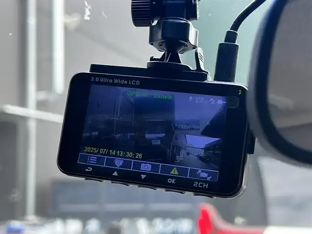 日産 セレナ ハイウェイスター Sハイブリッド 滋賀県 2015(平27)年 6.3万km ダイヤモンドブラック 純正8インチナビ/【Bluetooth/CD/DVD/ワンセグTV】/フリップダウンモニター/バックカメラ/ETC/前後ドラレコ/両側パワースライドドア/LEDヘッドランプ/ステアリングスイッチ/エマージェンシーブレーキ/クルーズコントロール/車線逸脱警報/スマートキー