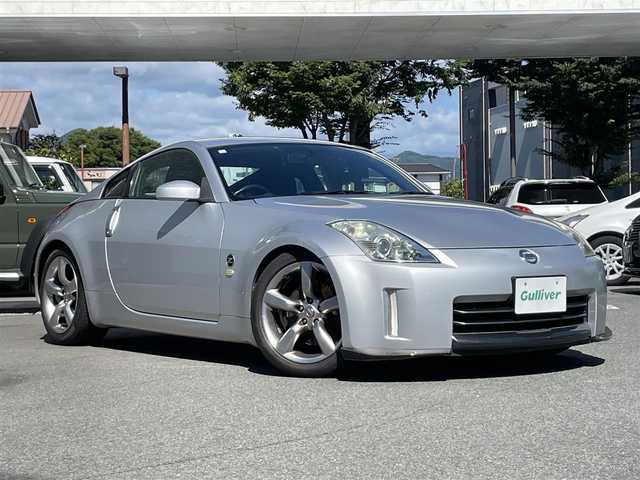 日産 フェアレディ Ｚ バージョンS 静岡県 2008(平20)年 14.9万km ブリリアントシルバー ６ＭＴ車　/ＴＥＩＮ車高調　/ブレンボキャリパー　/ＭＯＭＯステアリング　　/レカロシート　　/フロントエアダムフィニッシャー　/リアスポイラー　/純正１８インチＡＷ　/社外ＣＤオーディオ　/ＥＴＣ　　/リモコンキー /スペアキー/保証書/取説