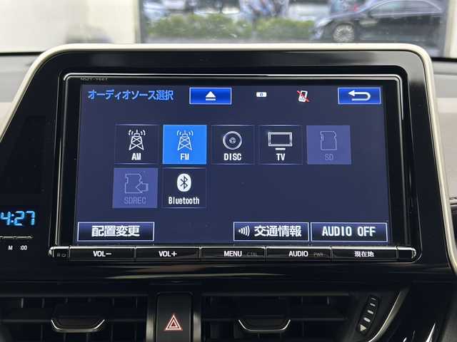 トヨタ Ｃ－ＨＲ G LEDエディション 宮城県 2018(平30)年 4.4万km ホワイトパールクリスタルシャイン 純正9型ナビ/バックカメラ/Toyota Safety Sense/・プリクラッシュセーフティ［PCS］/・レーンディパーチャーアラート［LDA］（操舵支援あり）/・オートハイビーム［AHB］/・レーダークルコン（全車速追従機能付）/・クリアランスソナー＆バックソナー/・ブラインドスポットモニター［BSM］/・先行車発進告知機能/ビルトインETC2.0/運転席パワーシート/純正18インチAW/ハーフレザー/純正LEDヘッドライト/純正フロアマット/カーテンエアバッグ/オートライト