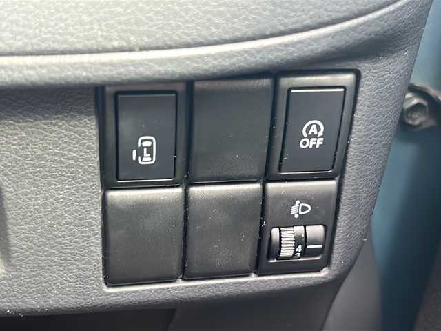 スズキ スペーシア X 沖縄県 2015(平27)年 8.7万km フィズブルーパールメタリック/ホワイト 禁煙車　/純正ナビ/（ＡＭ／ＦＭ／ＣＤ／ＤＶＤ／ＢＴ）　/フルセグＴＶ　/全方位モニター　/片側パワースライドドア　/社外ＥＴＣ　/ＬＥＤヘッドライト　/プッシュスタート　/スマートキー　/純正フロアマット　/純正ホイール/ベンチシート/オートエアコン/スペアキー