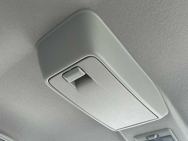 スズキ スペーシア X 沖縄県 2015(平27)年 8.7万km フィズブルーパールメタリック/ホワイト 禁煙車　/純正ナビ/（ＡＭ／ＦＭ／ＣＤ／ＤＶＤ／ＢＴ）　/フルセグＴＶ　/全方位モニター　/片側パワースライドドア　/社外ＥＴＣ　/ＬＥＤヘッドライト　/プッシュスタート　/スマートキー　/純正フロアマット　/純正ホイール/ベンチシート/オートエアコン/スペアキー