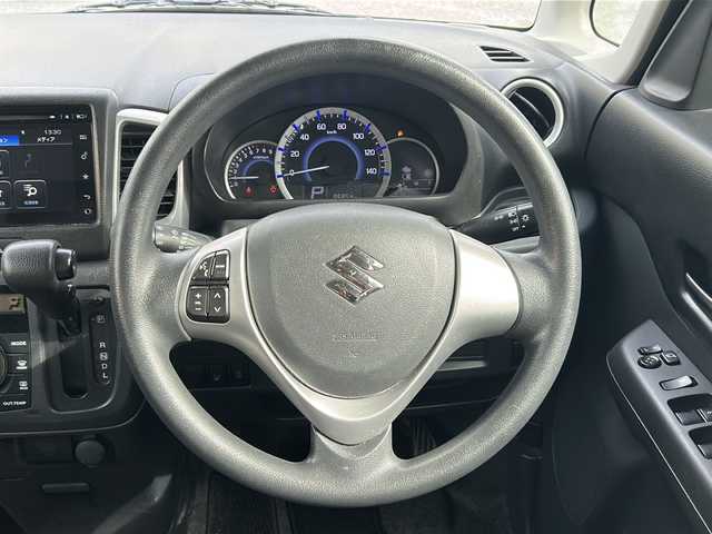 スズキ スペーシア X 沖縄県 2015(平27)年 8.7万km フィズブルーパールメタリック/ホワイト 禁煙車　/純正ナビ/（ＡＭ／ＦＭ／ＣＤ／ＤＶＤ／ＢＴ）　/フルセグＴＶ　/全方位モニター　/片側パワースライドドア　/社外ＥＴＣ　/ＬＥＤヘッドライト　/プッシュスタート　/スマートキー　/純正フロアマット　/純正ホイール/ベンチシート/オートエアコン/スペアキー