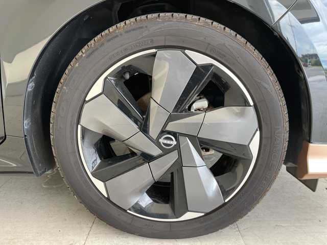 日産 オーラ G 神奈川県 2021(令3)年 4.1万km ミッドナイトブラック/サンライズカッパー プロパイロット/BOSEプレミアムサウンド/純正9インチディスプレイオーディオナビ（あり）/三眼LEDヘッドライト/全方位カメラ/クルーズコントロール/コーナーセンサー/純正アルミホイール/ETC2.0/ブラインドスポットモニター/インテリジェントミラー/オートマチックハイビーム/ワイヤレス充電器/衝突被害軽減ブレーキ/フルセグTV/Bluetooth/ステアリングスイッチ/スマートキー/プッシュスタート