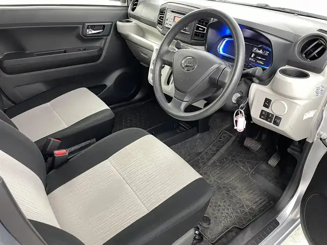 ダイハツ ミラ イース X SAⅢ 福島県 2022(令4)年 1.5万km ブライトシルバーメタリック スマートアシストIII/・衝突警報/・衝突被害軽減ブレーキ/・車線逸脱警報装置/・前後誤発進抑制/・先行車発進お知らせ/・オートマチックハイビーム/オーディオ/・AUX/CD/FM/AM/ベンチシート/LEDヘッドライト/・オートライト/・ヘッドライトレベライザー/リモコンキー/アイドリングストップ/純正フロアマット