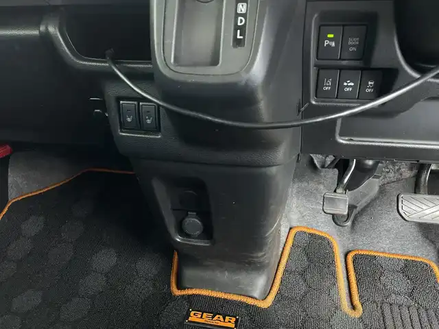 スズキ スペーシア ギア HYBRID XZ 鹿児島県 2019(平31)年 13.1万km 黄Ⅱ 純正8インチナビ/（AM/FM/CD/DVD/Bluetooth/フルセグ）/両側パワースライドドア/前後ドライブレコーダー/シートヒーター/ETC/ルーフラック/社外アルミホイール/LEDヘッドライト/スマートキー/スペアキー/保証書/取扱説明書