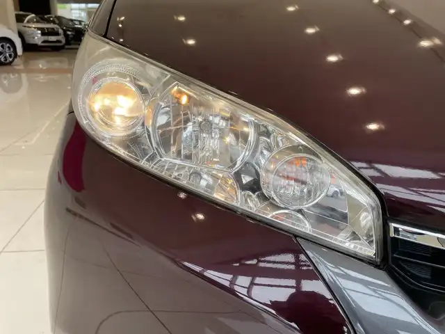 トヨタ ウィッシュ 1．8A 埼玉県 2013(平25)年 5.6万km ブラキッシュレッドマイカ 純正SDナビ/　　Bluetooth/ワンセグTV/純正15インチアルミホイール/ETC