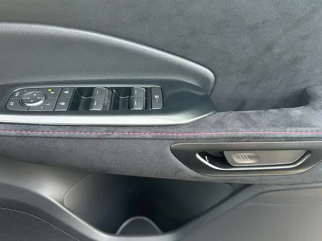 レクサス ＬＢＸ モリゾウ RR 静岡県 2025(令7)年 0.3万km グラファイトブラックガラスフレーク エンジンスタートボタン/パワーステアリング/パワーウィンドウ/4WD/スマートキー/オートエアコン/レーダークルーズコントロール/USB入力端子/純正ETC2.0/バックカメラ/純正ナビ/電動リアゲート/フロアマット/D席N席シートヒーター/D席パワーシート/純正アルミホイール/ABS/横滑り防止装置/コーナーセンサー前後/レーンキープアシスト/オートライト/オートマチックハイビーム/LEDヘッドライト/W+サイドエアバッグ/衝突軽減システム/ワイヤレス充電/ステアリングヒーター/BSM/ヘッドアップディスプレイ