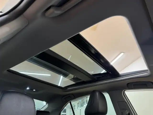 トヨタ カムリ G レザーパッケージ 群馬県 2017(平29)年 2.1万km プラチナホワイトパールマイカ トヨタセーフティセンス/プリクラッシュセーフティ/レーンディパーチャーアラート/レーダークルーズコントロール/オートマチックハイビーム/ブラインドスポットモニター/リアクロストラフィックアラート/ヘッドアップディスプレイ/クリアランスソナー/サンルーフ/メーカーオプションナビ/　フルセグ/BT/CD/DVD/SD/USB/AUX/レザーシート/モデリスタエアロ/前席シートヒーター/前席パワーシート/バックカメラ/純正18インチAW/純正フロアマット/LEDヘッドライト/フォグランプ/ビルトインETC2.0