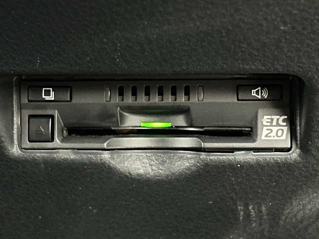 トヨタ Ｃ－ＨＲ G モード ネロセーフティプラスⅡ 三重県 2021(令3)年 5.1万km プラチナホワイトパールマイカ /禁煙車//純正DA/（BT.USB.AppleCarPlay.AndroidAuto）//全方位カメラ//トヨタセーフティセンス/・PCS/・LTA/・BSM/・レーダークルーズコントロール//オートハイビーム//シートヒーター//ビルトインETC２．０//前後ドライブレコーダー//コーナーセンサー//ステアリングスイッチ//ハーフレザーシート//スマートキー