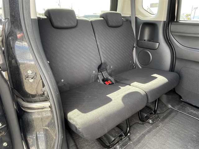 ホンダ Ｎ ＢＯＸ カスタム G 道央・札幌 2014(平26)年 8.2万km スマートブラック ４WD/社外メモリーナビ/AM/FM/BT/DVD/SD/フルセグ/横滑り防止装置/バックカメラ/ETC/ドライブレコーダー/ECOMODE/片側パワースライドドア/片側スライドドア/レーダー探知機/AC100V/プッシュスタート/スマートキー/LEDヘッドライト/オートライト/フォグランプ/電動格納ミラー/ヒーテッドドアミラー/ウィンカーミラー/純正フロアマット/ドアバイザー/スペアキー/社外アルミホイール付冬タイヤ積込/155/65/R14/2022年/山７mm