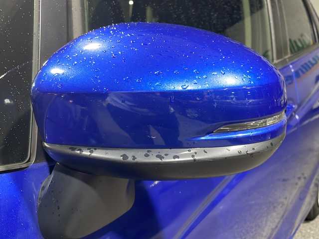 ホンダ フィット ハイブリット Lパッケージ 東京都 2015(平27)年 4.1万km ブリリアントスポーティブルーメタリック2トーン ワンオーナー/純正ナビ(VXM-155VFi)/CD/DVD/SD/USB/HDMI/Bluetooth/デジタルTV/バックカメラ/シティブレーキアクティブシステム/クルーズコントロール/ドライブレコーダー/ハーフレザーシート/ETC/オートライト/純正フロアマット/ドアバイザー/取扱説明書/保証書
