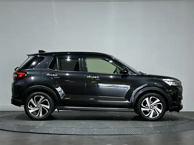 トヨタ ライズ Z 愛媛県 2020(令2)年 4.8万km ブラックマイカメタリック ワンオーナー　スマートアシスト　レーダークルーズコントロール　純正ディスプレイオーディオ　Bluetooth　USB　AppleCarPlay　androidauto　バックカメラ　シートヒーター　ステアリングスイッチ　アイドリングストップ　ドライブレコーダー　