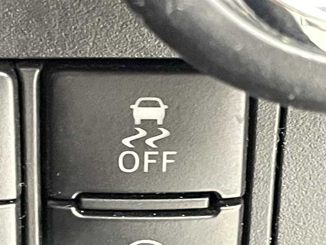 トヨタ ルーミー カスタムG S 山形県 2018(平30)年 9.2万km パールホワイトⅢ (株)IDOMが運営する【じしゃロン山形店】の自社ローン専用車両になります。/こちらは現金またはオートローンご利用時の価格です。/自社ローンご希望の方は別途その旨お申付け下さい。/純正９型ナビ（ＢＴ，フルセグＴＶ）　/バックカメラ　/ビルトインＥＴＣ２．０　/前後ドラレコ　/クルーズコントロール　/コーナーセンサー　/衝突軽減ブレーキ　/両側電動スライドドア　/純正１４インチＡＷ　/ＬＥＤライト