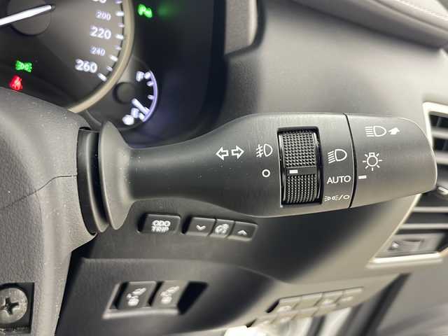 レクサス ＮＸ 300h バージョンL 秋田県 2020(令2)年 4万km ソニッククォーツ 4WD/純正ナビ（フルセグTV CD　DVD BT AMFMチューナー）/衝突被害軽減システム/レーンキープアシスト/コーナーセンサー後方 /クルーズコントロール/ドライブレコーダー前方/パドルシフト/クリアランスソナー/電動リアゲート/バック 全方位カメラ/ETC2.0/オートホールド/自動パーキングブレーキ/全席シートヒーター/全席パワーシート/前席エアシート/シートメモリー/レザーシート/革巻きステアリング/ステアリングヒーター/純正18インチアルミホイール装着/LEDヘッドライト フォグランプ/オートマチックハイビーム/純正フロアマット/電動格納ミラー/横滑り防止/ダブルサイドエアバッグ/カーテンエアバッグ/盗難防止装置/保証書/ウィンカーミラー