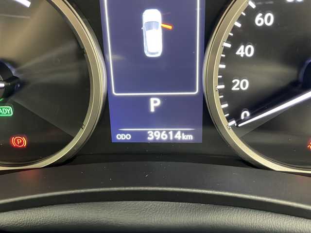 レクサス ＮＸ 300h バージョンL 秋田県 2020(令2)年 4万km ソニッククォーツ 4WD/純正ナビ（フルセグTV CD　DVD BT AMFMチューナー）/衝突被害軽減システム/レーンキープアシスト/コーナーセンサー後方 /クルーズコントロール/ドライブレコーダー前方/パドルシフト/クリアランスソナー/電動リアゲート/バック 全方位カメラ/ETC2.0/オートホールド/自動パーキングブレーキ/全席シートヒーター/全席パワーシート/前席エアシート/シートメモリー/レザーシート/革巻きステアリング/ステアリングヒーター/純正18インチアルミホイール装着/LEDヘッドライト フォグランプ/オートマチックハイビーム/純正フロアマット/電動格納ミラー/横滑り防止/ダブルサイドエアバッグ/カーテンエアバッグ/盗難防止装置/保証書/ウィンカーミラー