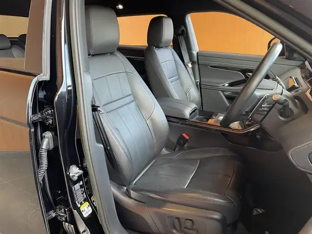 ランドローバー レンジローバーイヴォーク Rダイナミック S 愛知県 2022(令4)年 4万km サントリーニブラック ブラックデザイン/純正ナビ/360度カメラ/AppleCarPlay/黒革シート/シートヒーター/アダプティブクルーズコントロール/レーンキープ/ブラインドスポット/電動リアゲート/LEDヘッドライ/ 純正20インチ黒アルミホイール