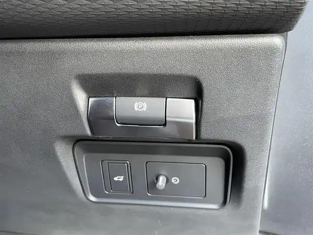 ランドローバー レンジローバーイヴォーク Rダイナミック S 愛知県 2022(令4)年 4万km サントリーニブラック ブラックデザイン/純正ナビ/360度カメラ/AppleCarPlay/黒革シート/シートヒーター/アダプティブクルーズコントロール/レーンキープ/ブラインドスポット/電動リアゲート/LEDヘッドライ/ 純正20インチ黒アルミホイール