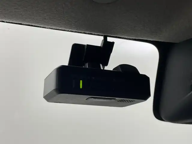スズキ クロスビー HYBRID MZ 福井県 2018(平30)年 5.4万km キャラバンアイボリーパールメタリック/ホワイト 2トーンルーフ ワンオーナー/４WD/ターボ/純正ナビ【CN-RZ746W】/CD/DVD/フルセグTV/Bluetooth/SD/AM/FM/バックカメラ /衝突軽減ブレーキ/レーンキープアシスト/ビルトインETC/プッシュスタート/スペアキー/純正ドライブレコーダー/シートヒーター /革巻きステアリング/ステアリングリモコン/ステアリングチルド機構/オートライト /LED/フォグランプ/リアワイパー/純正１６インチアルミ/純正フロアマット