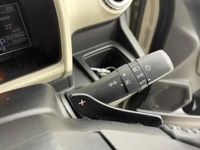 スズキ クロスビー HYBRID MZ 福井県 2018(平30)年 5.4万km キャラバンアイボリーパールメタリック/ホワイト 2トーンルーフ ワンオーナー/４WD/ターボ/純正ナビ【CN-RZ746W】/CD/DVD/フルセグTV/Bluetooth/SD/AM/FM/バックカメラ /衝突軽減ブレーキ/レーンキープアシスト/ビルトインETC/プッシュスタート/スペアキー/純正ドライブレコーダー/シートヒーター /革巻きステアリング/ステアリングリモコン/ステアリングチルド機構/オートライト /LED/フォグランプ/リアワイパー/純正１６インチアルミ/純正フロアマット