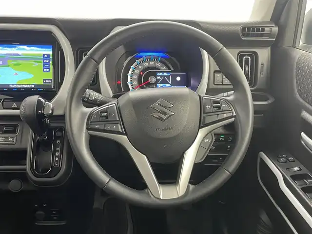 スズキ ハスラー HYBRID X 岡山県 2022(令4)年 2.5万km オフブルーM ワンオーナー		/純正メモリナビゲーション		/【フルセグ/Bluetooth/DVD/MSV】	/スズキセーフティーサポート/・デュアルセンサーブレーキサポート/・ハイビームアシスト/・車線逸脱警報機能/・誤発進抑制機能/・ふらつき警報機能/・先行車発進お知らせ機能/・後退時ブレーキサポート/・後方誤発進抑制機能/・標識認識機能	/バックカメラ	/純正15inアルミホイール+サマータイヤ：装着			/レーダークルーズコントロール		/ビルトインETC		/LEDヘッドライト（AUTO機能付き）		/前席シートヒーター			/純正ドライブレコーダー			/スマートキー		/ステアリングスイッチ		/プッシュスタート		/コーナーセンサー(後ろのみ)				/フロアマット/新車保証書/取扱説明書/スペアキー×１