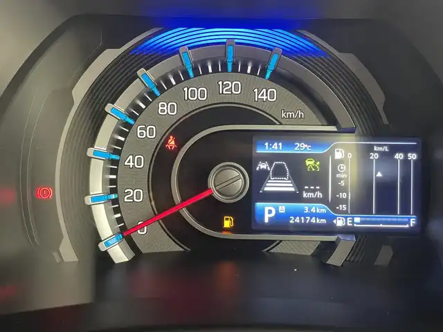 スズキ ハスラー HYBRID X 岡山県 2022(令4)年 2.5万km オフブルーM ワンオーナー		/純正メモリナビゲーション		/【フルセグ/Bluetooth/DVD/MSV】	/スズキセーフティーサポート/・デュアルセンサーブレーキサポート/・ハイビームアシスト/・車線逸脱警報機能/・誤発進抑制機能/・ふらつき警報機能/・先行車発進お知らせ機能/・後退時ブレーキサポート/・後方誤発進抑制機能/・標識認識機能	/バックカメラ	/純正15inアルミホイール+サマータイヤ：装着			/レーダークルーズコントロール		/ビルトインETC		/LEDヘッドライト（AUTO機能付き）		/前席シートヒーター			/純正ドライブレコーダー			/スマートキー		/ステアリングスイッチ		/プッシュスタート		/コーナーセンサー(後ろのみ)				/フロアマット/新車保証書/取扱説明書/スペアキー×１