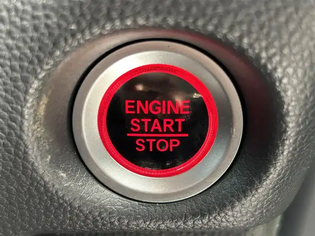ホンダ Ｎ ＢＯＸ カスタム G L ホンダセンシング 愛媛県 2020(令2)年 1.6万km シャイニンググレーM 登録時走行距離151931km/ディーラーオプション純正ナビ/CD/DVD/TV/Bluetooth/バックカメラ/ビルトインETC/衝突軽減ブレーキ/車線維持支援システム/横滑り防止装置/前後コーナーセンサー/追従クルーズコントロール/助手席パワースライドドア/オートライト/LEDヘッドライト/スマートキー/純正アルミホイール/純正フロアマット