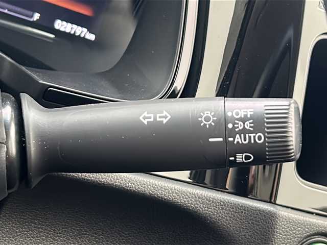 ホンダ シャトル ハイブリッド ホンダセンシング 宮城県 2022(令4)年 2.9万km ルナシルバーM ホンダセンシング/・衝突軽減ブレーキ/・誤発進制御/・オートハイビーム/・アダブティブクルーズコントロール/・路外逸脱抑制機能/・標識認識システム/・レーンキープアシスト//社外SDナビ(CN-B311B)//Bluetooth//バックカメラ//社外フロアマット//スマートキー//オートライト//ETC