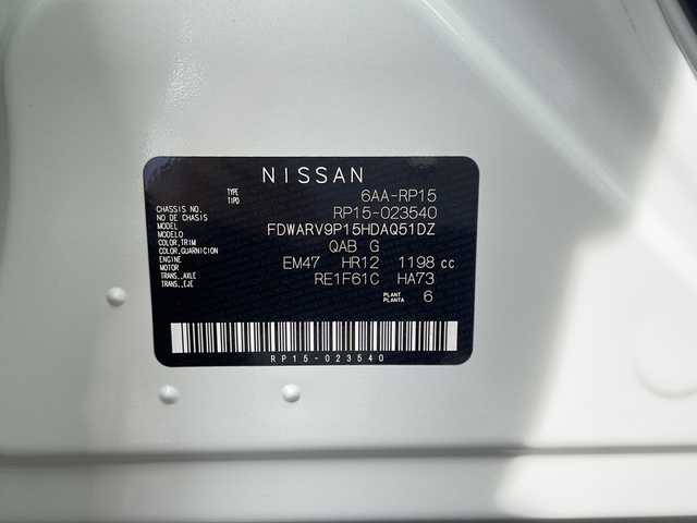 日産 キックス オーテック 佐賀県 2024(令6)年 0.8万km ブリリアントホワイトパール ワンオーナー/社外ナビ（MDV-S810F）/フルセグTV/DVD/Bluetooth/アラウンドビューモニター/プロパイロット/エマージェンシーブレーキ/前後クリアランスソナー/ETC/コンビレザーシート/前席シートヒーター/ハンドルヒーター/インテリジェントルームミラー/ルーフレール/LEDヘットライト/フォグライト/純正17インチアルミホイール/プッシュエンジンスタート/スマートキー×２/取説・保証書
