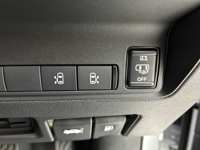 日産 セレナ ハイウェイスター V 福島県 2025(令7)年 0.1千km プリズムホワイト /4WD//プロパイロット//アラウンドビューモニター//エマージェンシーブレーキ//車線逸脱支援システム//ブラインドスポットモニター//コーナーセンサー//デジタルインナーミラー//純正ナビ/・BT.USB.スマホ連携/・フルセグTV//両側パワースライドドア/・ハンズフリースライドドア//電動リアゲート//前席シートヒーター//パドルシフト//ステアリングスイッチ//ビルトインETC2.0//ドライブレコーダー（FR）//プッシュスタート//スマートキー×2//電動パーキングブレーキ//置くだけ充電//LEDヘッドライト//純正16インチAW