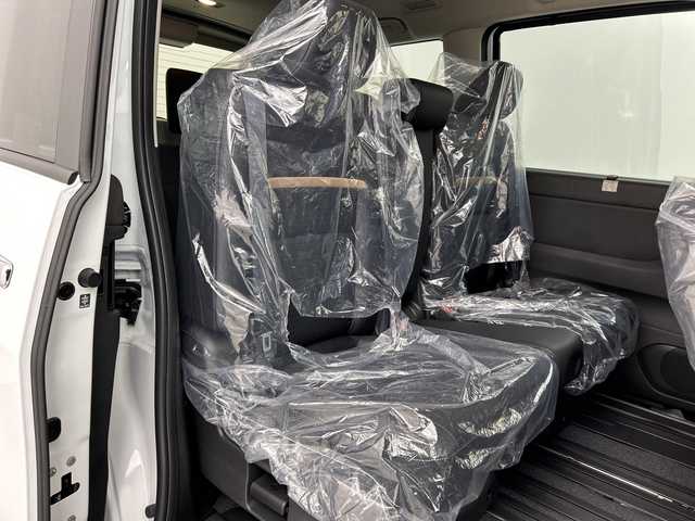 日産 セレナ ハイウェイスター V 福島県 2025(令7)年 0.1千km プリズムホワイト /4WD//プロパイロット//アラウンドビューモニター//エマージェンシーブレーキ//車線逸脱支援システム//ブラインドスポットモニター//コーナーセンサー//デジタルインナーミラー//純正ナビ/・BT.USB.スマホ連携/・フルセグTV//両側パワースライドドア/・ハンズフリースライドドア//電動リアゲート//前席シートヒーター//パドルシフト//ステアリングスイッチ//ビルトインETC2.0//ドライブレコーダー（FR）//プッシュスタート//スマートキー×2//電動パーキングブレーキ//置くだけ充電//LEDヘッドライト//純正16インチAW