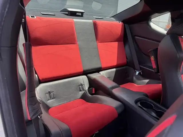 トヨタ ８６ GT リミテッド 三重県 2015(平27)年 3.1万km クリスタルホワイトパール ワンオーナー /TRDフロントスポイラー/TRDサイドスカート/TRDリヤトランクスポイラー/TRDリヤサイドスポイラー/TRDハイレスポンスマフラー/BBS 18インチアルミホイール/カロッツェリアHDDナビ・地デジTV/・DVD/CD/・Bluetooth/バックカメラ/クルーズコントロール/革/アルカンターラコンビシート/前席シートヒーター /ETC/LEDクリアランス付HIDヘッドランプ/・オートライト/フォグライト/プッシュエンジンスタート/スマートキー×2/新車時保証書/取扱説明書