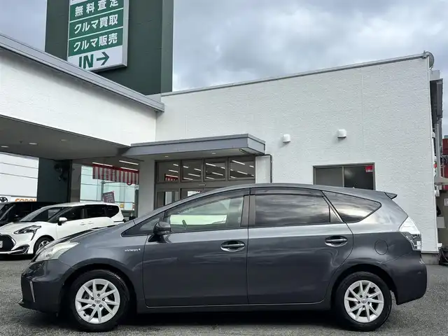 トヨタ プリウス α S 熊本県 2013(平25)年 7.9万km グレーメタリック アルパイン9型ナビ（EX009V)/【フルセグTV/CD/DVD/Bluetooth】/バックカメラ/純正16インチAW/ビルトインETC/プッシュスタート/スマートキー/ウィンカーミラー/オートライト/カーテンエアバック/純正フロアマット/保証書/取扱説明書