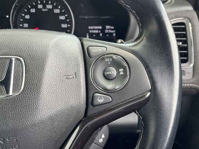 ホンダ ヴェゼル ハイブリッド RS ホンダセンシング 愛知県 2018(平30)年 5.5万km プラチナホワイトパール 衝突被害軽減ブレーキ/純正7インチSD（ナビあり）/クルーズコントロール/シートヒーター/フルセグTV/CD/Bluetooth/バックカメラ/パワーシート/純正アルミホイール/LEDヘッドライト/パドルシフト/オートライト/ドライブレコーダー/ETC/ステアリングスイッチ/スマートキー/プッシュスタート