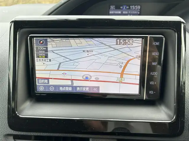 トヨタ ヴォクシー V 富山県 2019(平31)年 6.6万km ブラック 4WD/クルーズコントロール/コーナーセンサー/衝突被害軽減システム/レーンキープアシスト/横滑り防止装置/盗難防止装置/オートマチックハイビーム/電動両側パワースライドドア/フロントワイパーデアイサー/純正SDナビ/フルセグTV/ドライブレコーダー/Bluetooth/DVD再生/バックカメラ/ビルトインETC/シートヒーターD＋N席/ドアバイザー